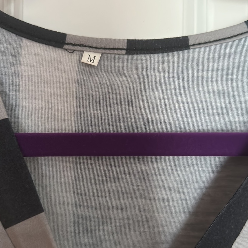 Boutique Top - Picture 3 of 3